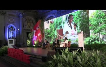 Festival Nazionale dellEconomia Civile Mahoi e De Neve sul palco della terza giornata 364x230