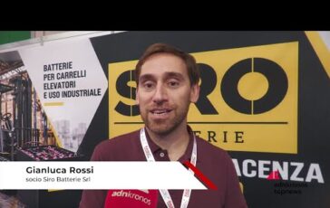 Rossi Siro Batteries srl bietet seinen Kunden auf Messen eine individuelle Beratung für die richtige Batterie.
