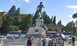 Firenze bombola di gas sotto copia David a piazzale Michelangelo si indaga 265x160