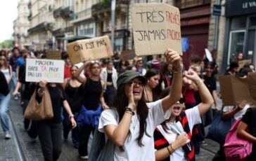 Francia Mesnil sindacato liceale Bisogna intensificare la protesta 364x230