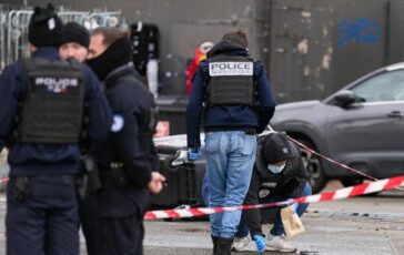 francia sparatoria nelle yvelines un morto e quattro feriti indagini per terrorismo 2