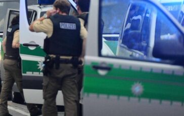 germania isolato aeroporto di norimberga presunto avvistamento di droni 2
