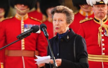 Gran Bretagna la principessa Anna spodesta Kate nel cuore del popolo 364x230