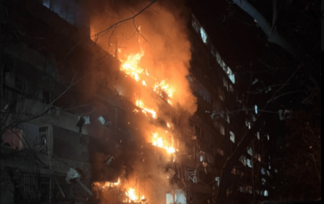 Guerra Russia Ucraina 180 droni verso Mosca temporaneamente chiusi gli aeroporti. Blackout a Kiev dopo attacco 364x230