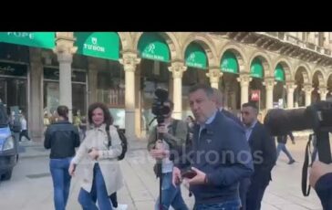 Guerriglia Milano Salvini in Duomo per ringraziare forze dellordine Video 364x230