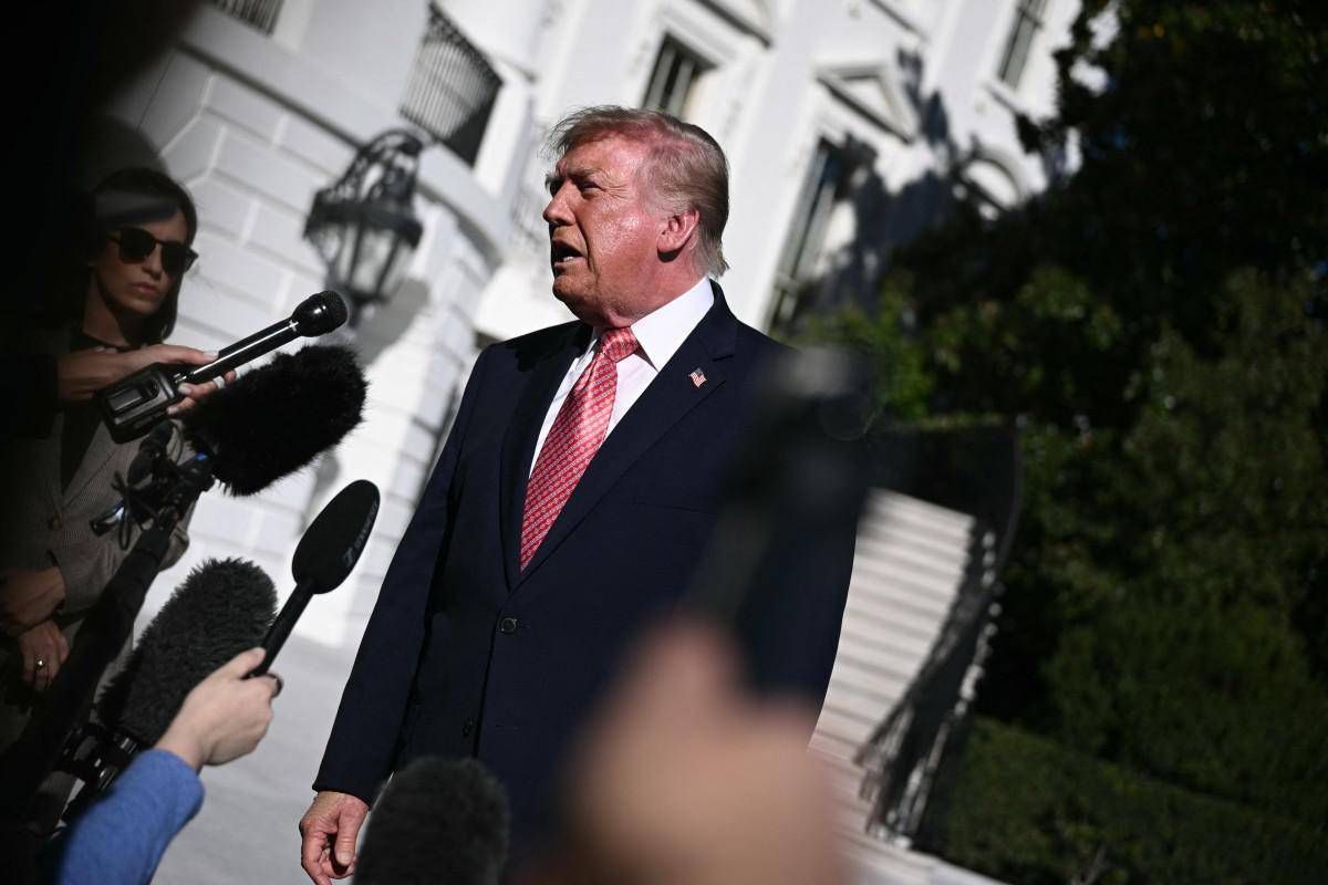 Guerriglia a Milano, Trump all'AdnKronos: "In Italia e Francia colpa dell'immigrazione, l'avevo detto"