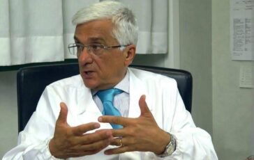 Il cardiochirurgo Chiariello Operai Papa Ratzinger in gran segreto fu unemozione fortissima 364x230