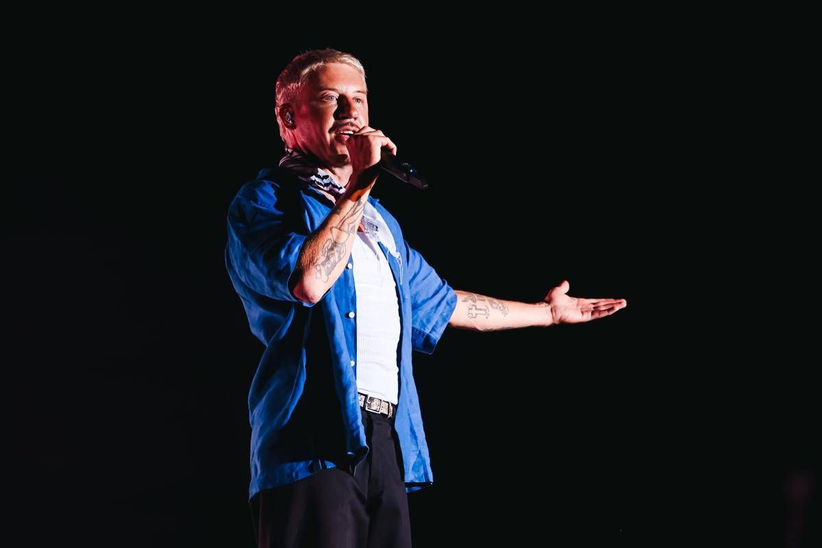 Il rapper Macklemore torna sul palco dopo l'addio al tour di Ed Sheeran: "Dico Palestina libera"