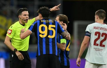 Inter Shakhtar nerazzurri in dieci al 68 Bastoni espulso dopo due gialli in due minuti 364x230