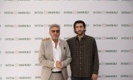Intesa Sp Sergio e Pietro Castellitto firmano la nuova campagna istituzionale A mano a mano﻿ 265x160