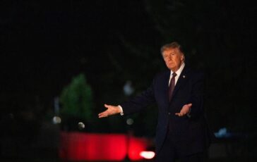 Iran la promessa di Trump La guerra finira dopo le elezioni di midterm 364x230
