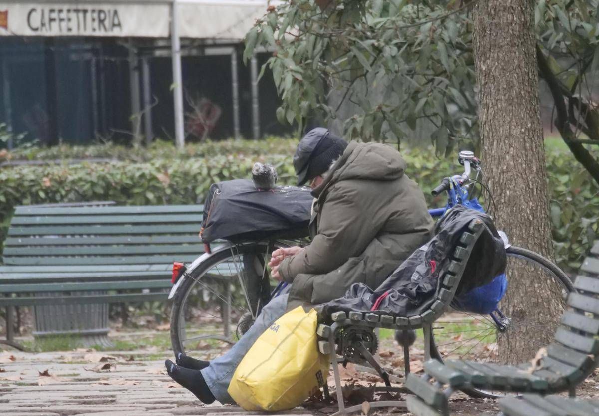 Istat: "Oltre 5,4 milioni di individui in povertà assoluta in Italia nel 2025"