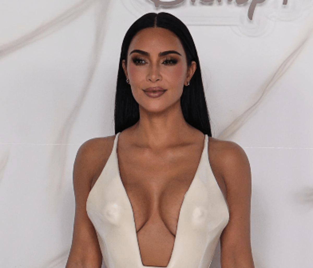 Kim Kardashian compra un Monet per amore di 'Ragazze a Beverly Hills': l'arte ispirata da un film cult