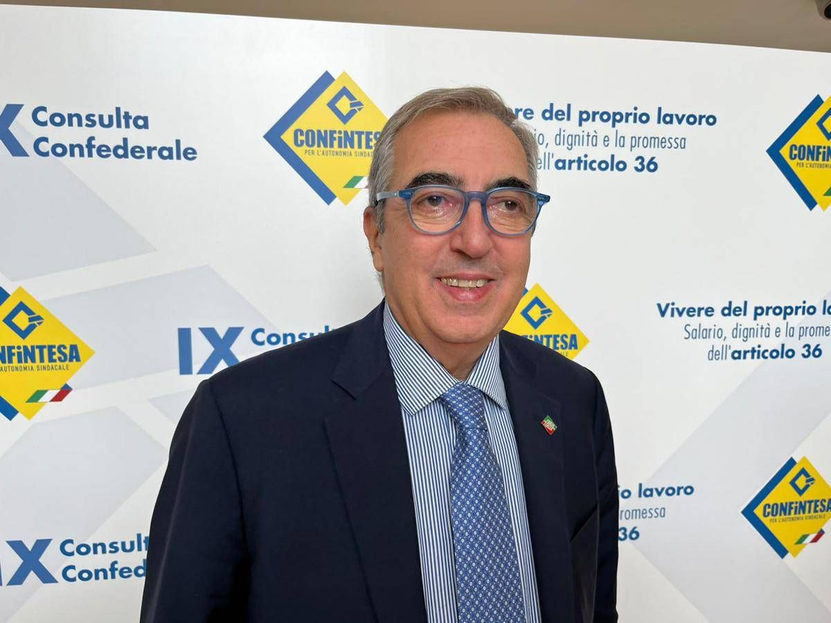 Lavoro, Gasparri (FI): "Politica deve ascoltare a 360 gradi le forze sociali"