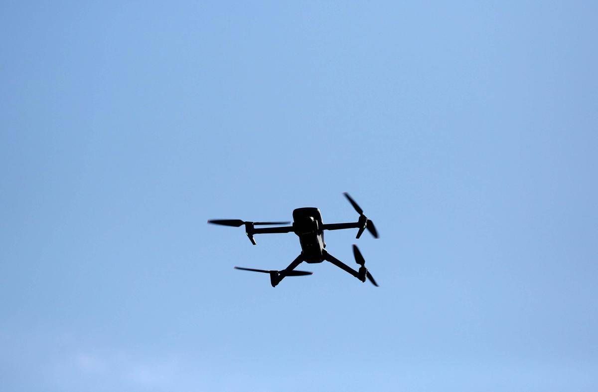 Lituania, drone invade spazio aereo: popolazione invitata a "cercare luogo sicuro"