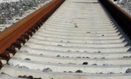Maltempo circolazione ferroviaria sospesa su linea Napoli Salerno via Cava de Tirreni per frana 265x160
