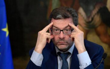 Manovra Giorgetti Serve un approccio piu prudente 364x230