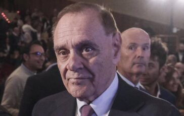 Mastella e la lotta al tumore Ho iniziato le cure tra medicina e fede 364x230