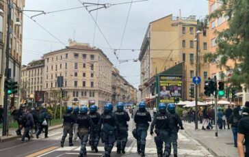 Mattarella Ovunque violenze inaccettabili piena solidarieta alle forze dellordine. Domani Cdm per le misure 364x230