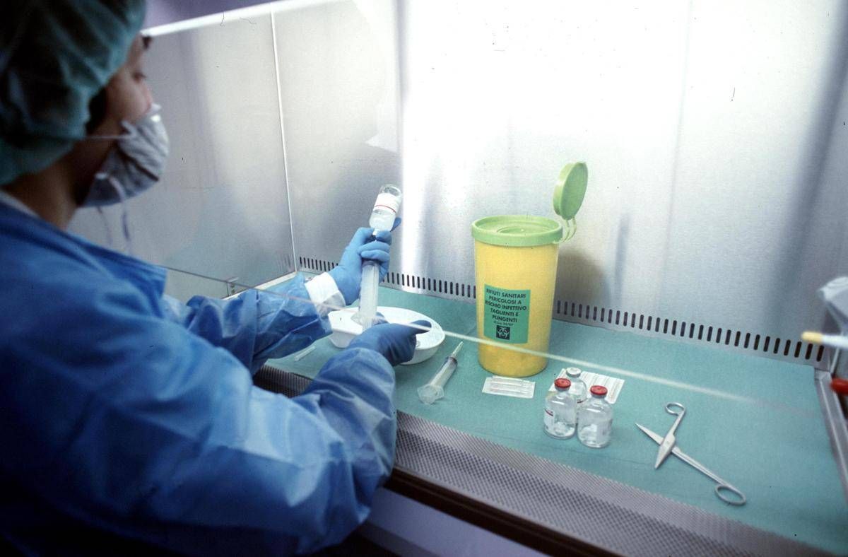 Melanoma, nuova pillola 'spoglia' il tumore avanzato e rallenta la crescita