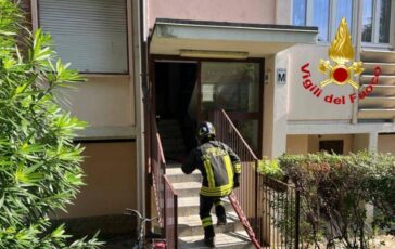 Milano anziana muore nellincendio dellappartamento 364x230