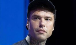 Milano il corto circuito degli scontri quando il Codacons e Fedez si ritrovano dalla stessa parte 265x160