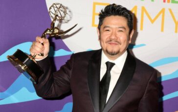 Morto Eric Bauza addio alla voce moderna di Bugs Bunny e Daffy Duck aveva 46 anni 364x230
