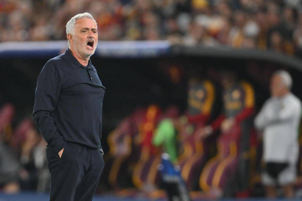 Mourinho: "Sul 3-1 per tutti la partita era morta invece erano morti i giocatori della Roma"
