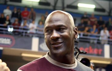 nba la canotta indossata da jordan in gara 3 delle finals 98 venduta allasta per 123 milioni 2