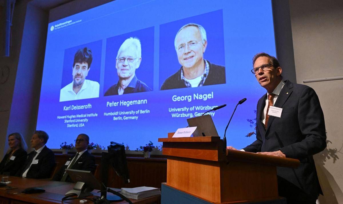 Nobel per la Medicina a Karl Deisseroth, Peter Hegemann e Georg Nagel