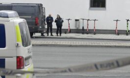 Polonia nuovo attacco con coltello a scuola 15enne uccide una donna 265x160