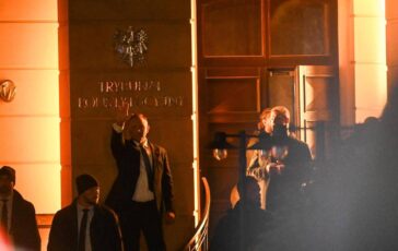 Polonia scontro su Corte Costituzionale e Nawrocki forza ingresso nella sede Tusk minaccia sicurezza nazionale 364x230