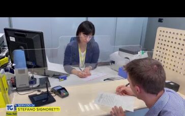 Poste Italiane passaporti da record superate le 300 mila richieste negli uffici postali 364x230