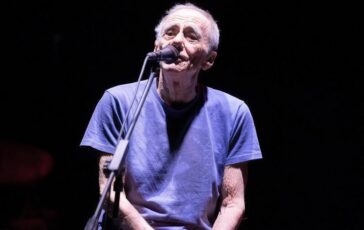 Roberto Vecchioni dopo lo stop ai concerti Al Premio Campiello non potevo mancare 364x230