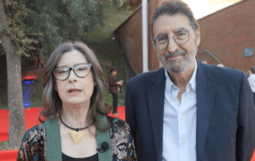 Romani e Amato con Aspettando Mr Hyde riflettori su angioedema ereditario 364x230