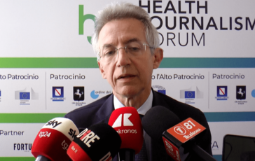 sanita manfredi sindaco napoli la democrazia della salute parte dallinformazione 2