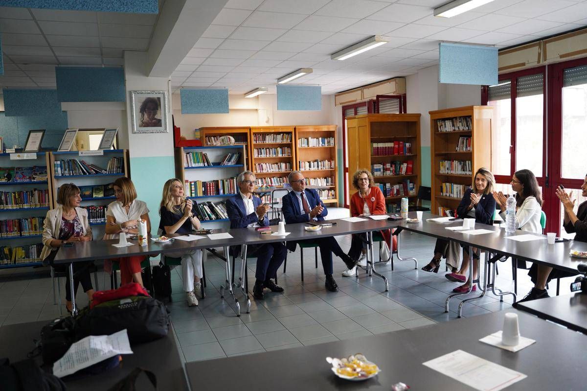 Save the Children e UniCredit per rafforzare la partecipazione degli studenti e prevenire la dispersione