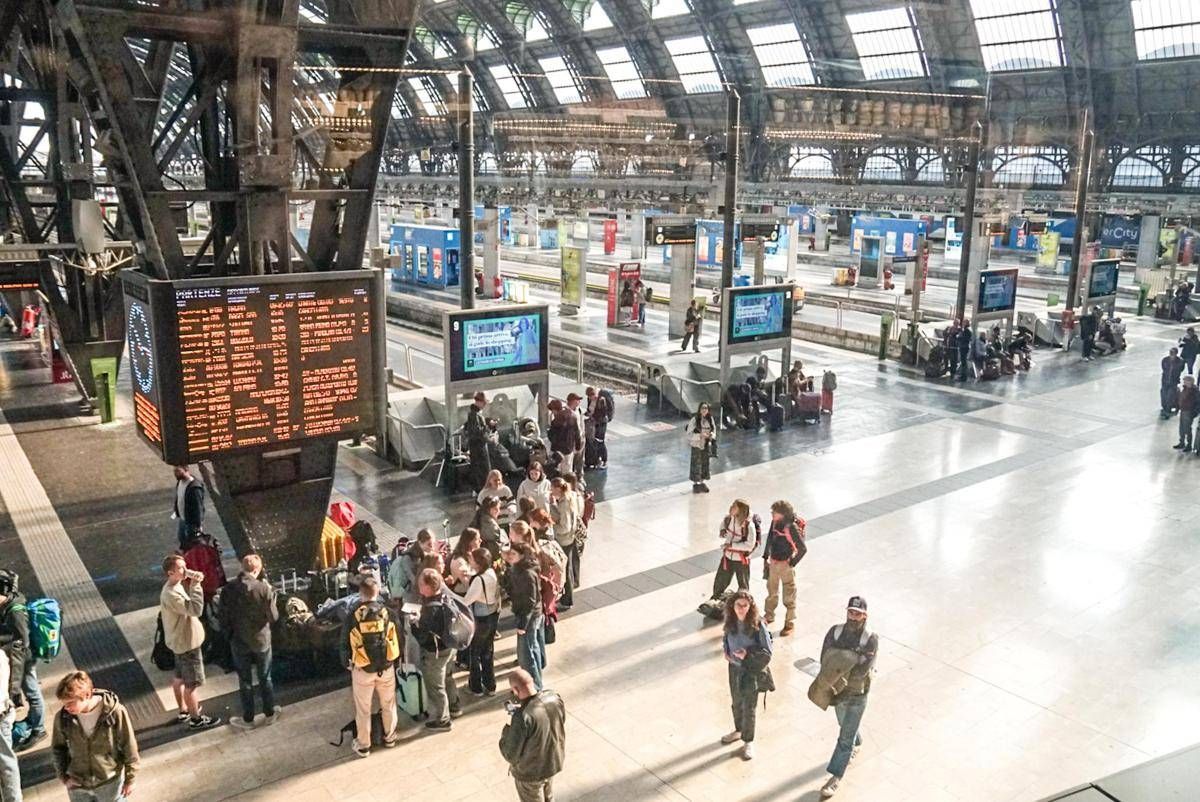Scioperi, il 2 ottobre il primo stop generale: treni, scuola e sanità, tutte le date