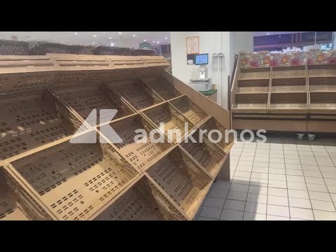 Sciopero autotrasportatori: gli scaffali vuoti in un supermercato a Palermo - Video