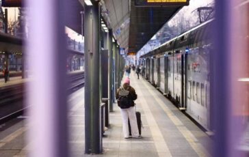 Sciopero generale 30 ottobre 2026 venerdi nero a rischio treni aerei bus e scuola 364x230