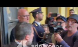 Scontri a Milano Salvini Chi vuol tornare a saccheggiare non la passera liscia Video 265x160