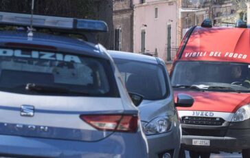 Scontro tra auto a Sassari morta una donna di 53 anni e un ferito grave cosa e successo 364x230