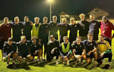 Sinner ritorno a casa e visita alla squadra del paese con foto di gruppo 364x230