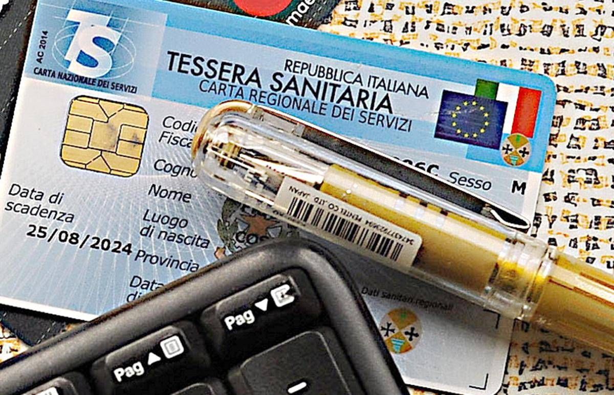 Tessera sanitaria e false mail per rubare i dati, la truffa e l'alert del ministero della Salute