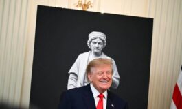 Trump festeggia Colombo alla Casa Bianca caccia al voto degli italoamericani 265x160