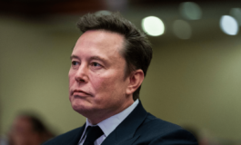 Ucraina Musk attacca Kiev Ha usato Starlink per uccidere 265x160