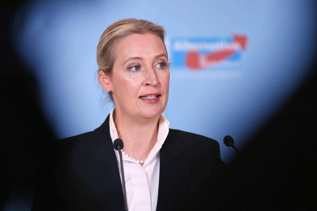 Ucraina, Weidel: "Basta soldi a Kiev, la guerra è già persa"