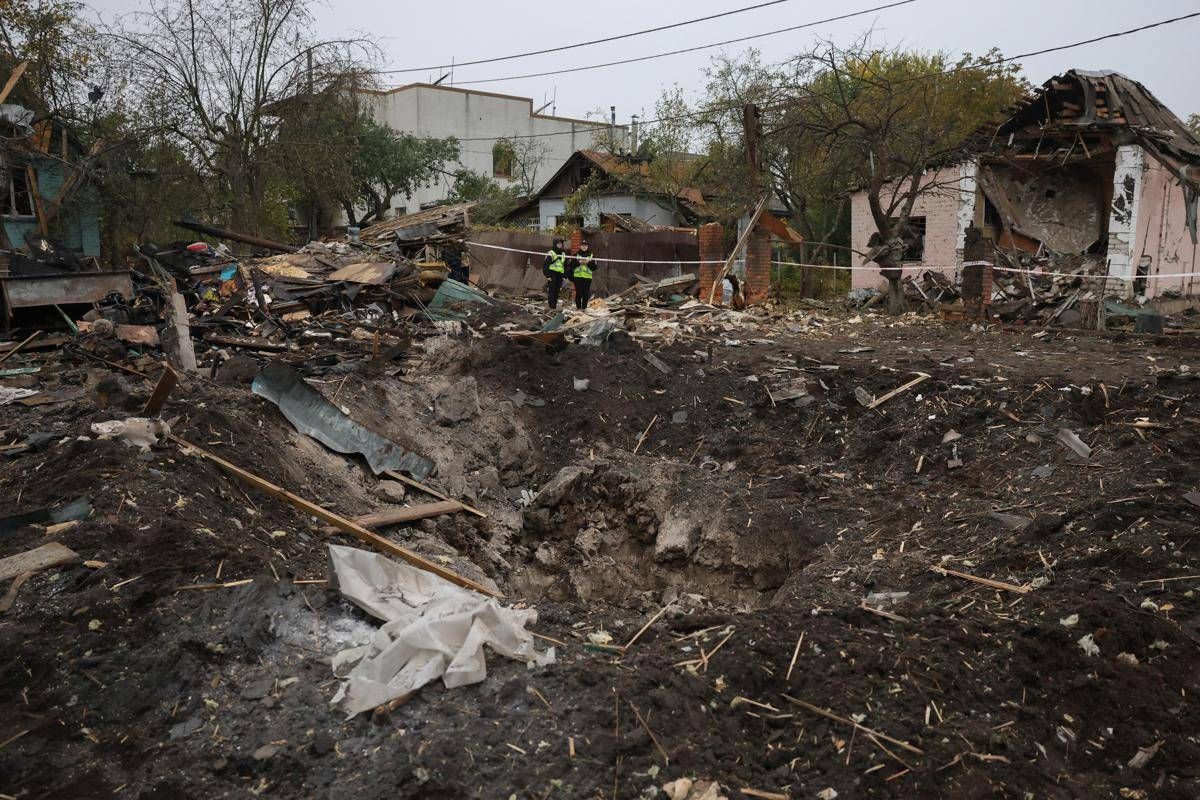 Ucraina, Zelensky in polemica con Witkoff: "Tre ondate di missili balistici lanciati dagli 'umanitari' russi"