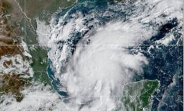 Uragano Isaias cresce lallerta negli Usa evacuazioni e scuole chiuse in Florida e Alabama 265x160
