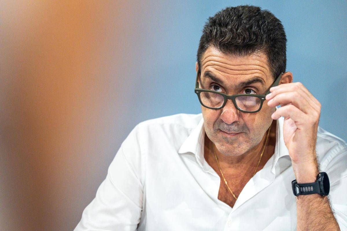 Vannacci perde quasi l'1%, crescono Fratelli d'Italia, Lega, Pd e M5S: il sondaggio